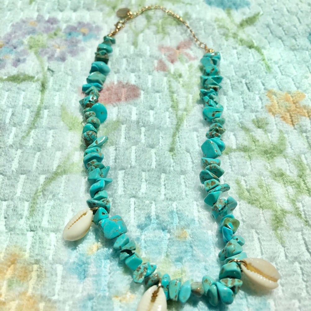 Puka Turquoise Shell Necklace 16-inch